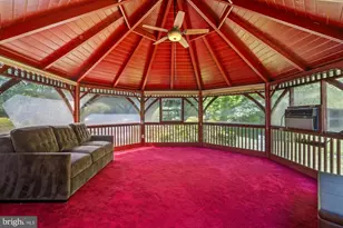 7211 Brickyard Rd, Potomac, MD 20854 - Photo 22
