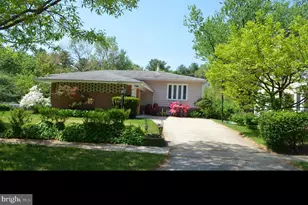 2884 Glenora Ln, Rockville, MD 20850 - Photo 1