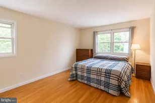2884 Glenora Ln, Rockville, MD 20850 - Photo 12