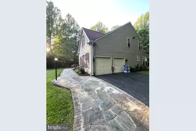 19213 Sherwood Green Way, Gaithersburg, MD 20879 - Photo 2