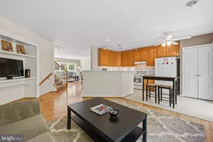 7728 Heritage Farm Dr, Gaithersburg, MD 20886 - Photo 14