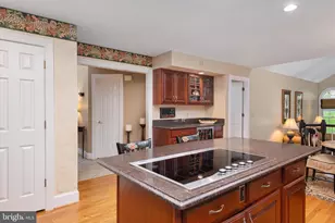 5613 Sugarbush Ln, Rockville, MD 20852 - Photo 16