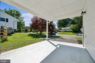 24321 Log House Rd, Gaithersburg, MD 20882 - Photo 4
