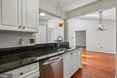 15302 Diamond Cove Terrace #12-3, Rockville, MD 20850 - Photo 22