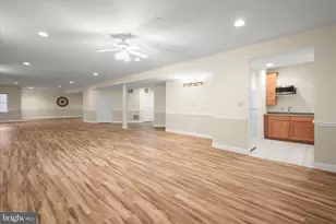 16907 Harbour Town Dr, Ashton, MD 20861 - Photo 48