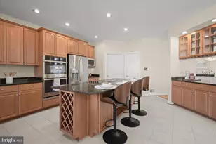 16907 Harbour Town Dr, Ashton, MD 20861 - Photo 24