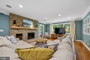 13580 Stonebarn Ln, North Potomac, MD 20878 - Photo 32