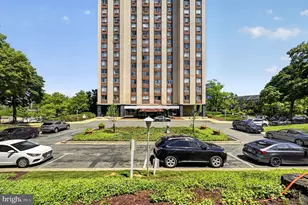 9701 Fields Rd, Gaithersburg, MD 20878 - Photo 1