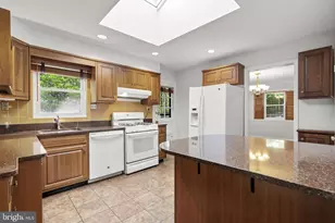 9807 Merwood Ln, Silver Spring, MD 20901 - Photo 14