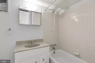 9807 Merwood Ln, Silver Spring, MD 20901 - Photo 20