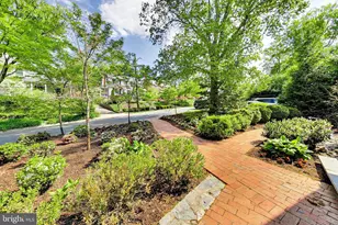 4118 Woodbine St, Chevy Chase, MD 20815 - Photo 4