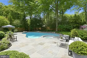 8020 River Falls Dr, Potomac, MD 20854 - Photo 32