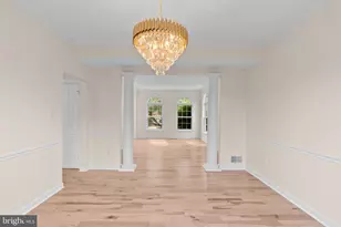 11405 Crownwood Ln, Rockville, MD 20850 - Photo 10