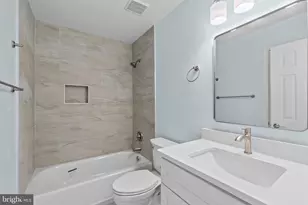 11405 Crownwood Ln, Rockville, MD 20850 - Photo 40