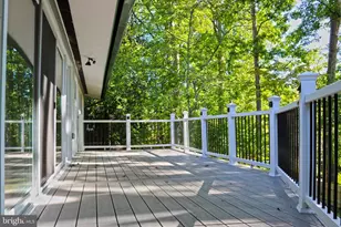 8405 Whitman Dr, Bethesda, MD 20817 - Photo 22