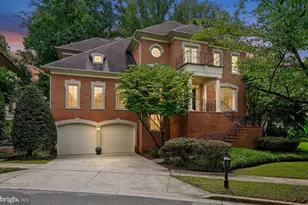 6706 Honesty Dr, Bethesda, MD 20817 - Photo 1