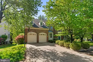 11322 Coral Gables Dr, North Potomac, MD 20878 - Photo 2