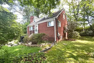 906 Dryden Ct, Silver Spring, MD 20901 - Photo 2