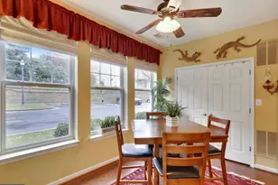 201 High Gables Dr, Gaithersburg, MD 20878 - Photo 12