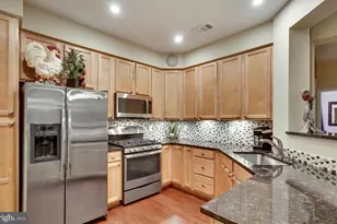 201 High Gables Dr, Gaithersburg, MD 20878 - Photo 6