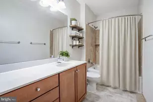11800 Old Georgetown Rd, North Bethesda, MD 20852 - Photo 8