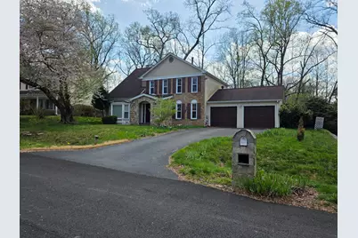 8120 Paisley Place, Potomac, MD 20854 - Photo 2