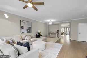 121 Copley Cir, Gaithersburg, MD 20878 - Photo 18