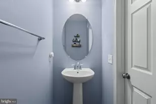 121 Copley Cir, Gaithersburg, MD 20878 - Photo 22