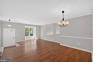 20202 Waterside Dr, Germantown, MD 20874 - Photo 2
