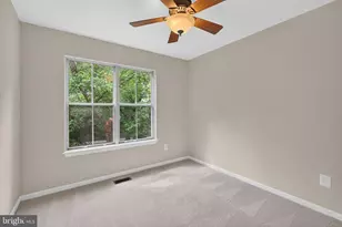 20202 Waterside Dr, Germantown, MD 20874 - Photo 18