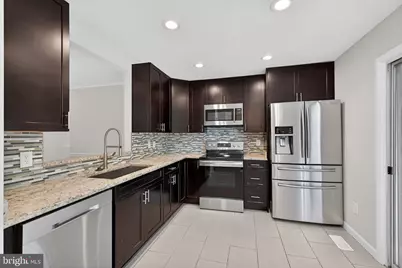 20202 Waterside Drive, Germantown, MD 20874 - Photo 8