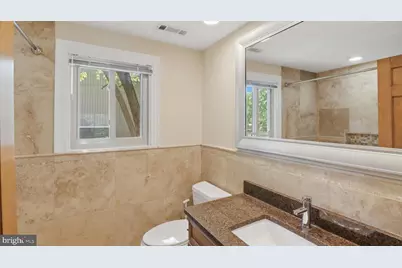18925 Lindenhouse Road, Gaithersburg, MD 20879 - Photo 20