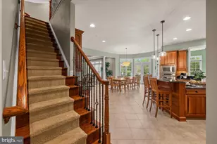 12610 Hill Creek Ln, Potomac, MD 20854 - Photo 16
