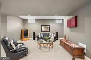 12610 Hill Creek Ln, Potomac, MD 20854 - Photo 36