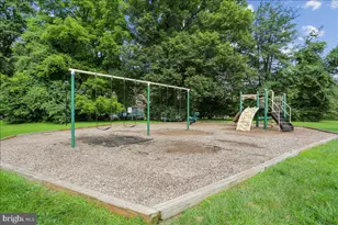 5809 Edson Ln, Rockville, MD 20852 - Photo 36