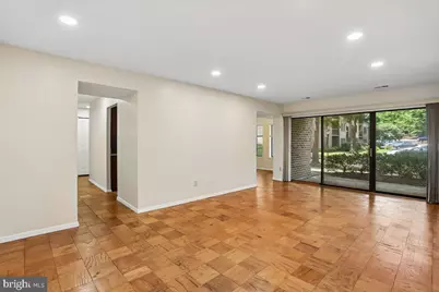 5809 Edson Lane #T-4, Rockville, MD 20852 - Photo 4