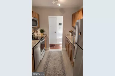 9701 Fields Road #1808, Gaithersburg, MD 20878 - Photo 4