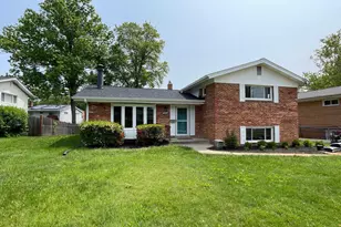 9913 Pomona Dr, Bethesda, MD 20817 - Photo 2
