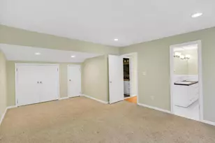 9204 Falls Bridge Ln, Rockville, MD 20854 - Photo 76