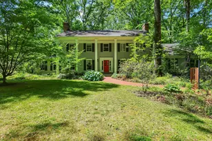9204 Falls Bridge Ln, Rockville, MD 20854 - Photo 4