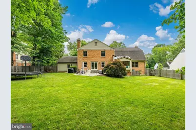 8308 River Falls Drive, Potomac, MD 20854 - Photo 2