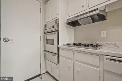 10201 Grosvenor Place #1222, Rockville, MD 20852 - Photo 10