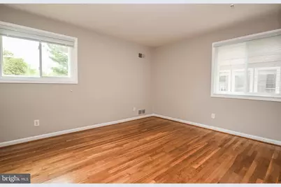 3709 Lawrence Avenue, Kensington, MD 20895 - Photo 10