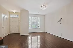 11675 Emerald Green Dr, Clarksburg, MD 20871 - Photo 8