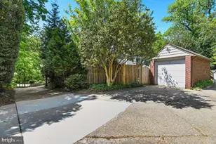 7605 Maple Ave, Chevy Chase, MD 20815 - Photo 58