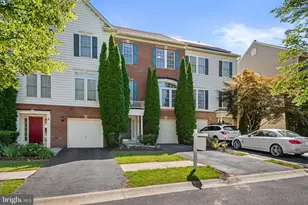 10 Rockingham Ct, Germantown, MD 20874 - Photo 2