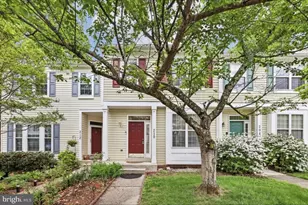 210 Twelve Oaks Dr, Gaithersburg, MD 20878 - Photo 2