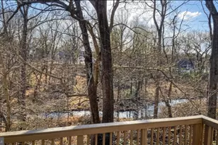 210 Twelve Oaks Dr, Gaithersburg, MD 20878 - Photo 4