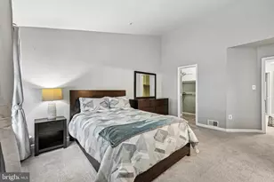 210 Twelve Oaks Dr, Gaithersburg, MD 20878 - Photo 16