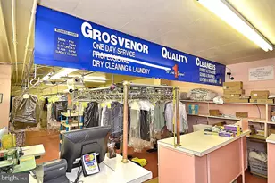 10401 Grosvenor Pl, Rockville, MD 20852 - Photo 20
